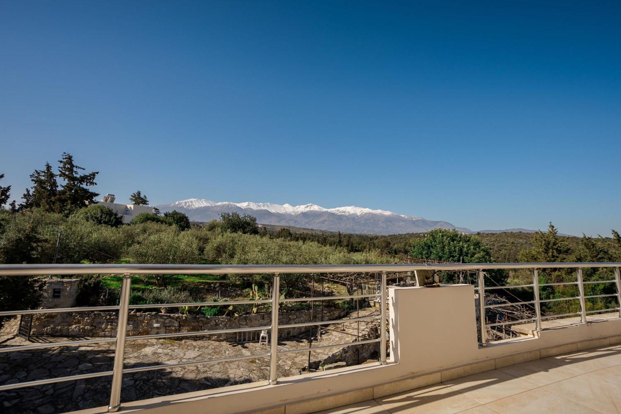 Villa Konstantinos Hilltop Vineyard Escape 알미리다 외부 사진